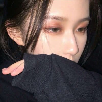 官宣了女朋友，女孩既漂亮又大方，真是天造地設的一對呀