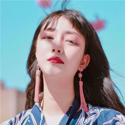 黃軒官宣戀情，女朋友圈粉，知道大家為什么討厭“網紅臉”了嗎